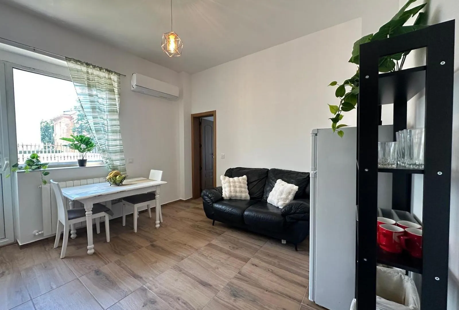 Spacious 1Br Apartment In Central Sofia, Next To University