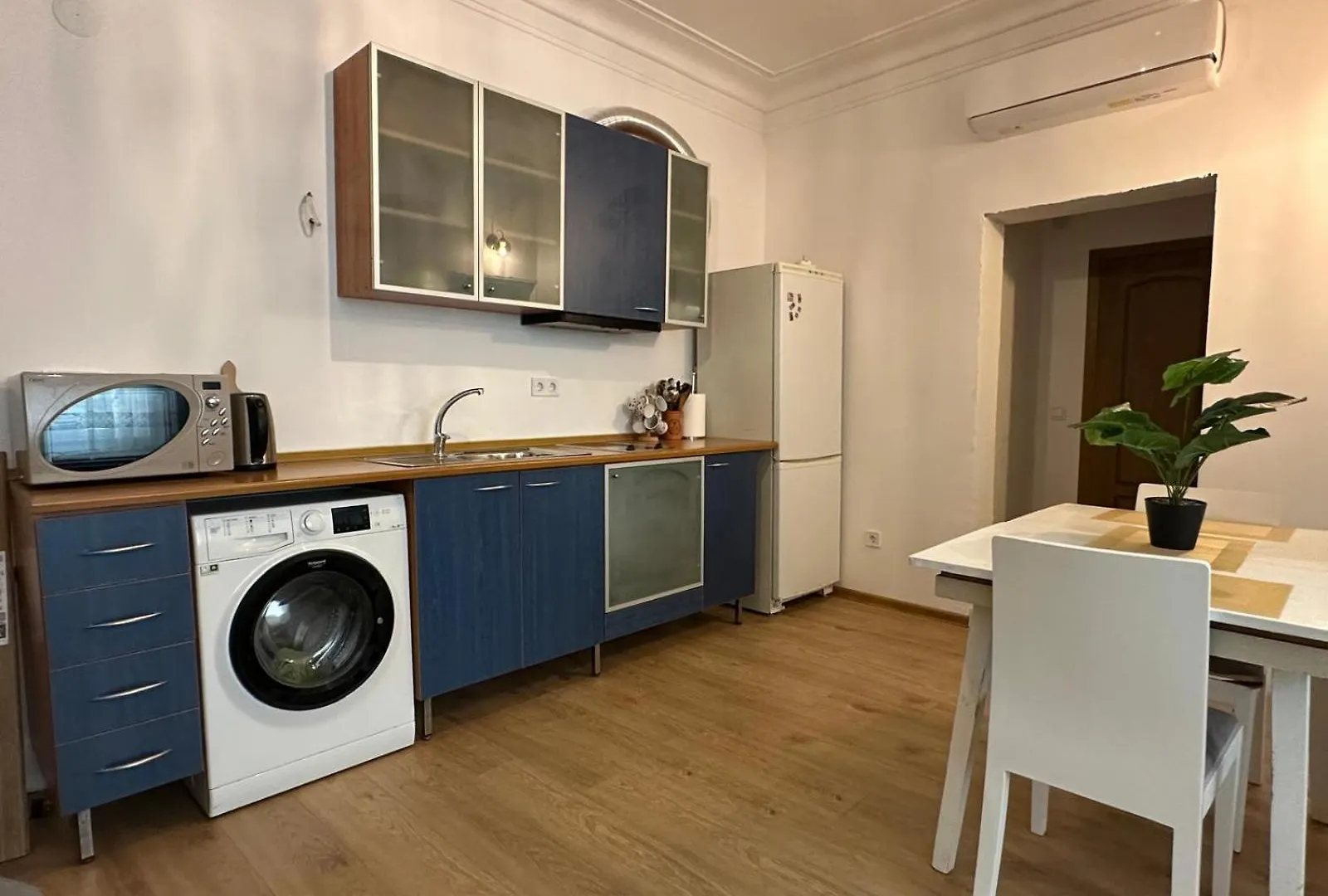 Spacious 1Br Apartment In Central Sofia, Next To University